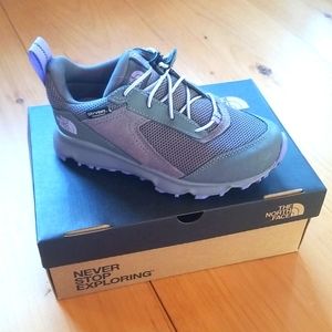 NWT The North Face Kids Shoes